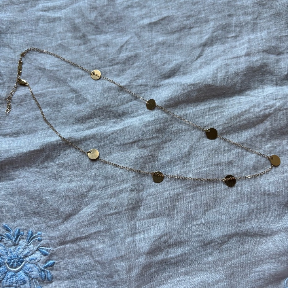 S A L E ‼️
Solid Gold Disc Necklace 14k yellow Gold